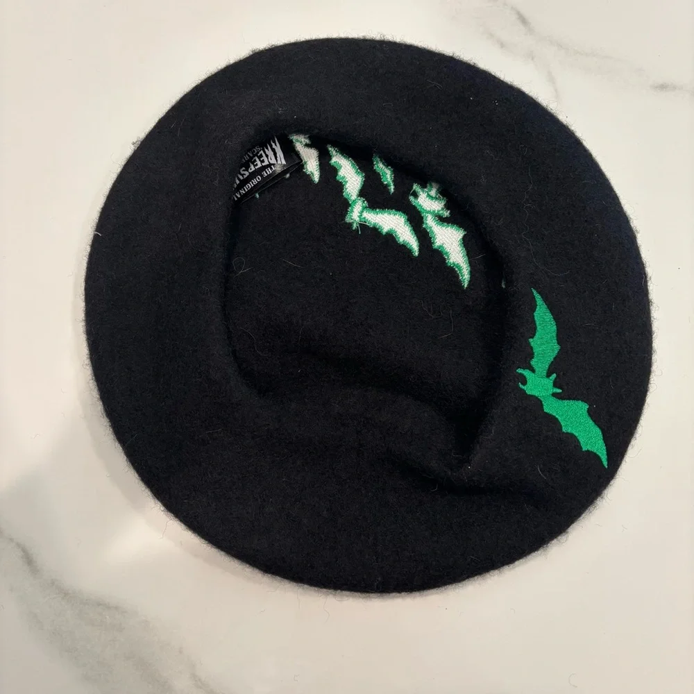 Kreepsville Bat Repeat Green Beret Hat Wool One Size - Picture 4 of 5